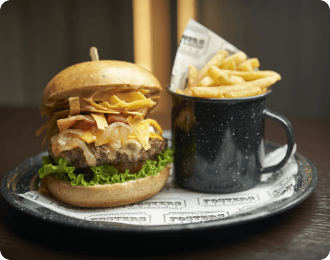 Hamburguesa Smoked Burger - Menú Fosters Panamá