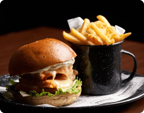 Hamburguesa de pollo Chicken Crispy Burger - Menú Fosters Panamá