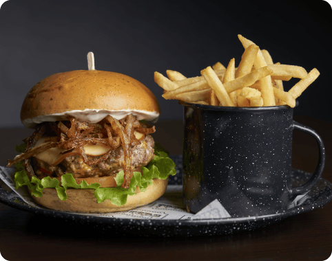 Hamburguesa Burger Queso ahumado y mayo chimichurri - Fosters Panama