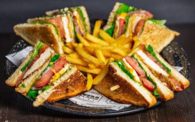 El club sandwich 🥪 de Fosters Panamá: el mejor de la ciudad