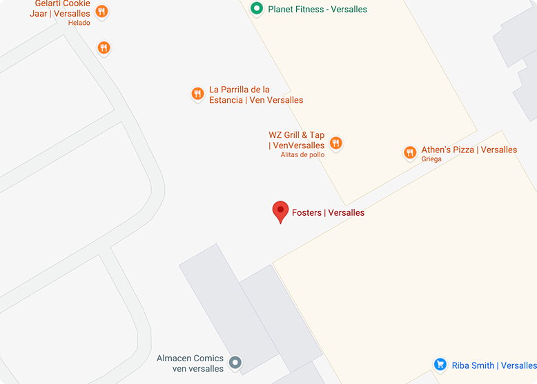 Hamburguesas del menú de Fosters Panamá con papas