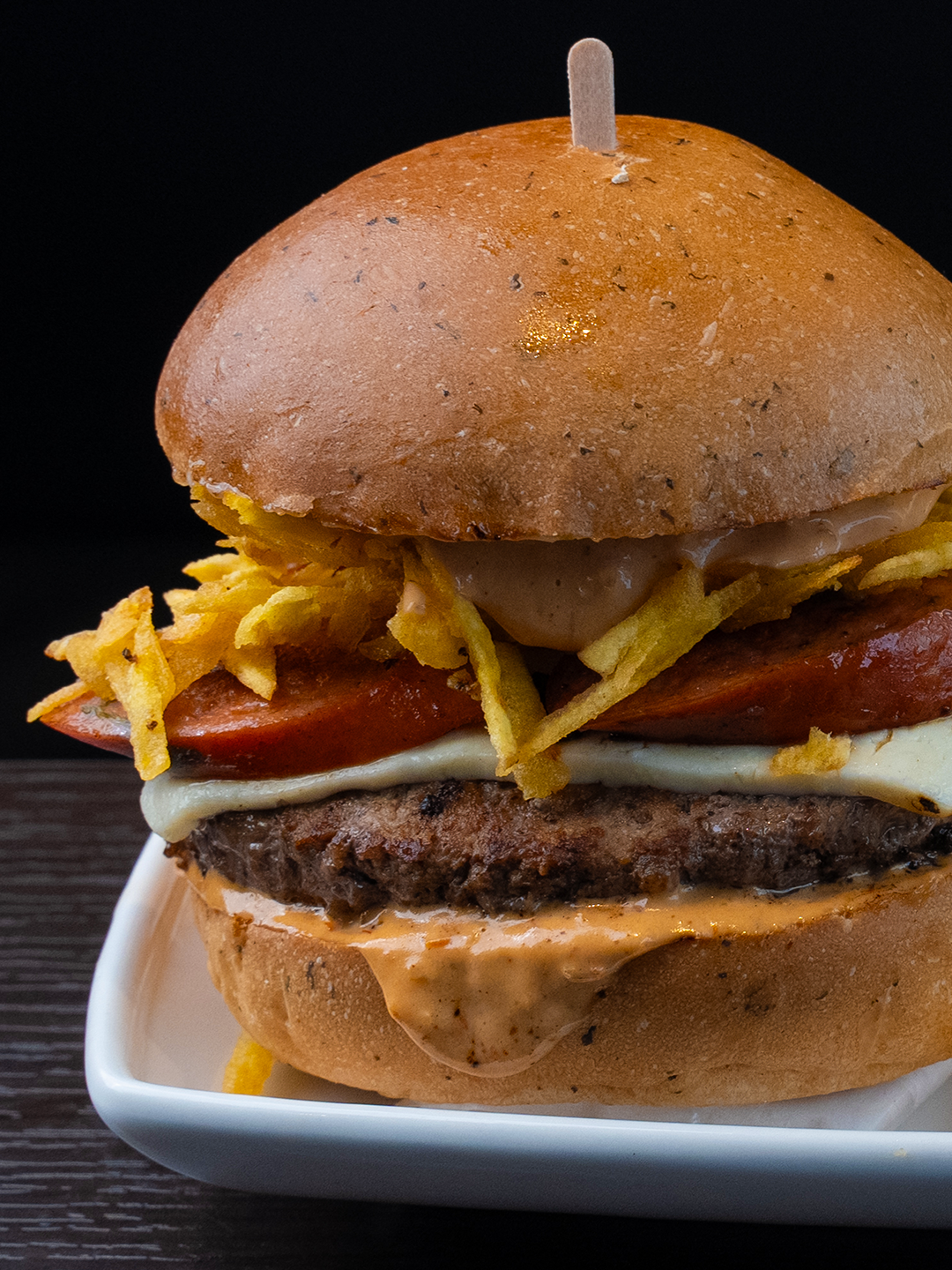 Restaurante de hamburguesas Torre F&F EL TORNILLO Panamá - Fosters